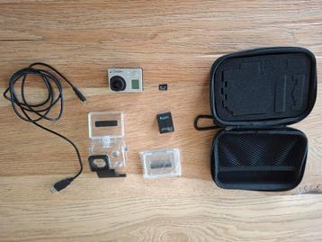 GoPro Hero 3+ Silver + waterdichte behuizing met veel access beschikbaar voor biedingen