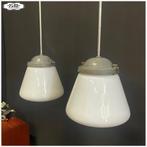 Industtiele pendellampen Lampen Hanglampen 10 op voorraad, Ophalen, Gebruikt, Glas, Vintage industrieel