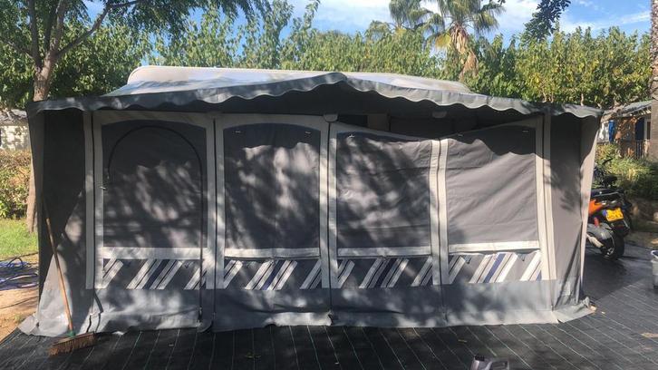 Caravan Burstner Scala incl Voortent staat in Spanje🇪🇸, Caravans en Kamperen, Caravan accessoires, Gebruikt, Ophalen