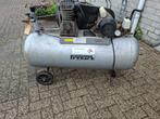 compressor fremarkt hogere capiciteit en grote tank, Doe-het-zelf en Verbouw, Compressors, 100 liter of meer, Ophalen, Zo goed als nieuw