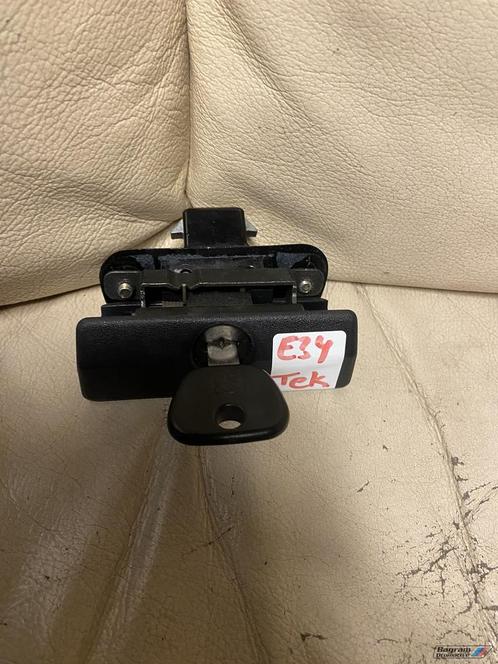 Bmw E34 dashboardkastje slot / hendel Met sleutel 5-serie, Auto-onderdelen, Carrosserie en Plaatwerk, BMW, Gebruikt, Ophalen of Verzenden