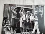 142 Foto's van het Koningshuis jaren 60/70, 1960 tot 1980, Gebruikt, Foto, Ophalen of Verzenden