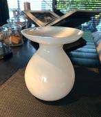 Vaas melkachtig glas Ikea, Wit, Ophalen of Verzenden, Minder dan 50 cm, Glas