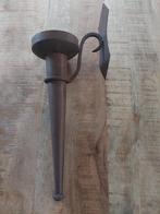 Oude metalen wandkandelaar, Ophalen of Verzenden, Overige materialen