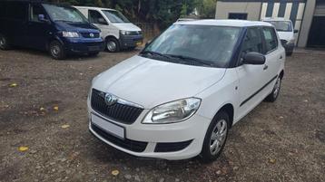 Skoda Fabia Euro 5 (Duitse documenten)Gebroken distributie beschikbaar voor biedingen