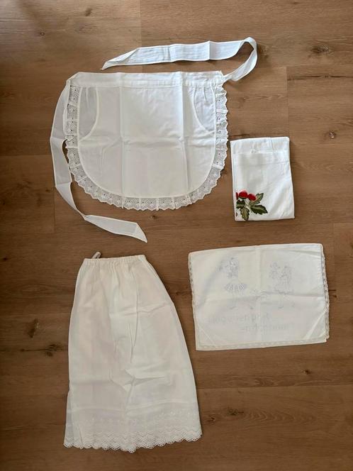 OUDE SCHORTJES, PYAMA-TAS EN ONDERROK, Antiek en Kunst, Antiek | Kleden en Textiel, Ophalen of Verzenden