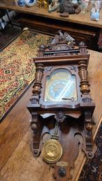 Grote antieke vrijslinger, Ophalen