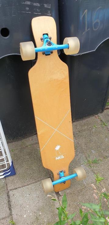 Longboard NKX Signature beschikbaar voor biedingen