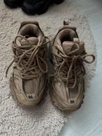 Balenciaga Track Beige Maat 36, Kleding | Dames, Schoenen, Ophalen of Verzenden, Zo goed als nieuw, Beige, Sneakers of Gympen