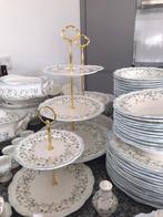 Royal albert CAROLINE DIVERSE BORDEN💙🤍💙🤍, Huis en Inrichting, Keuken | Servies, Ophalen, Porselein, Overige stijlen, Bord(en)