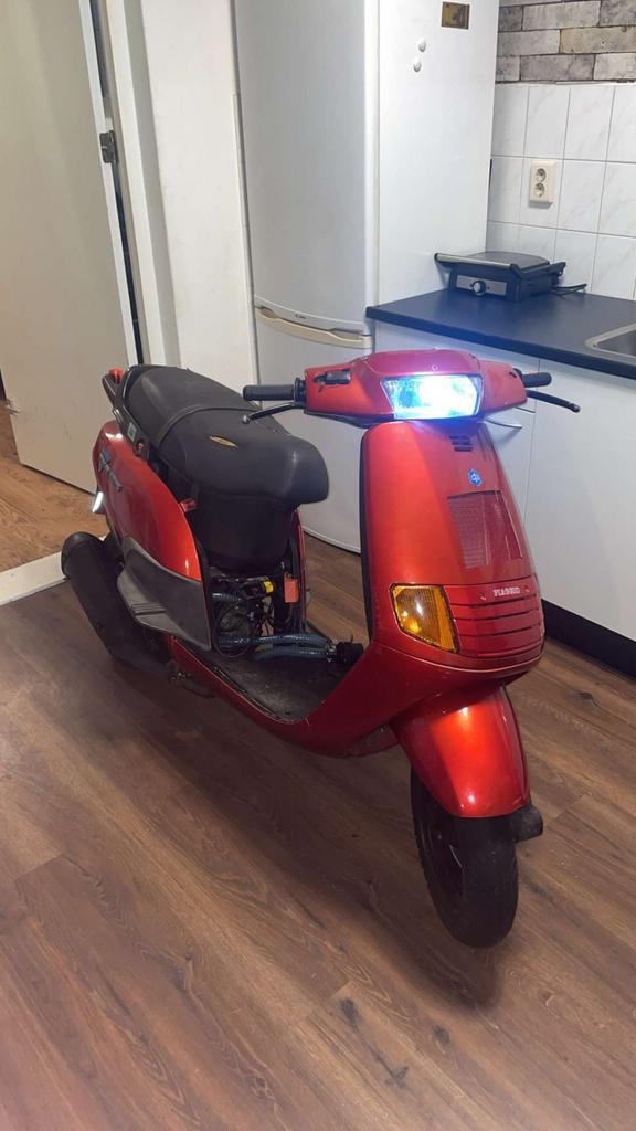 Skipper 180cc Brom, Fietsen en Brommers, Scooters | Piaggio, Zo goed als nieuw, Overige modellen, Maximaal 45 km/u, Tweetakt, Ophalen