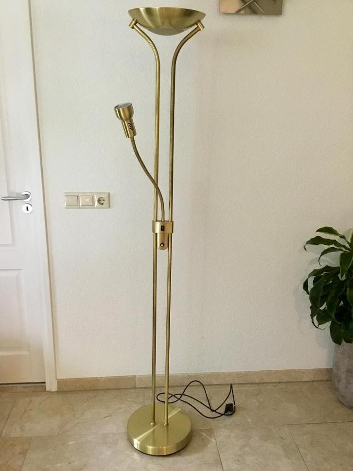 Moderne "geborstelde" messing up-lighter met extra leeslamp!, Huis en Inrichting, Lampen | Vloerlampen, Gebruikt, 150 tot 200 cm