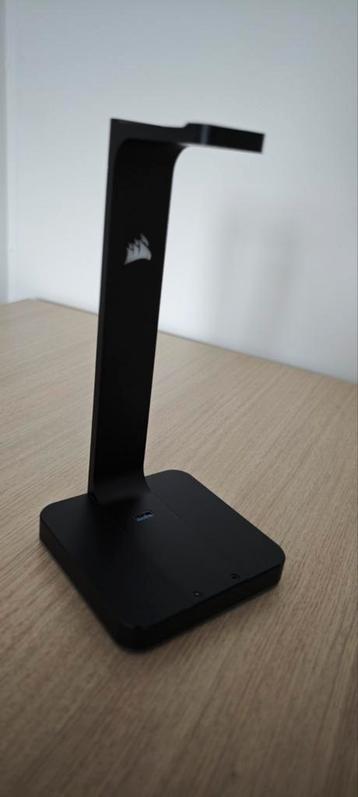 Corsair headset stand S100 rgb 7.1 beschikbaar voor biedingen