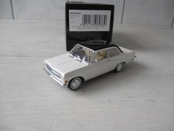   Minichamps Opel Rekord A 1962 White Schaal 1:43 beschikbaar voor biedingen