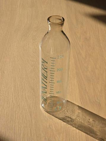 Glazen zuigfles JENATHERM II 10. Jena Therm 1952 €7,50 beschikbaar voor biedingen
