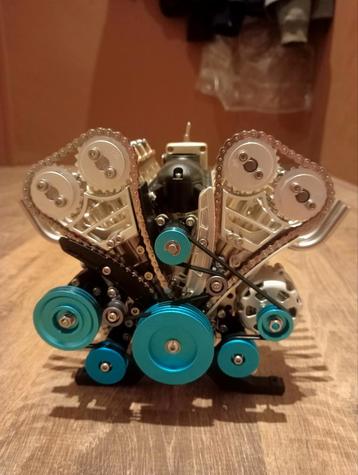Model Bouwpakket Motor beschikbaar voor biedingen