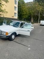 Mercedes-Benz 200-Serie 2.4 240 D 1980 Wit, Auto's, Automaat, 730 kg, 4 cilinders, Overige bekleding