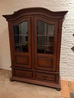 mooie antieke? kast, Ophalen