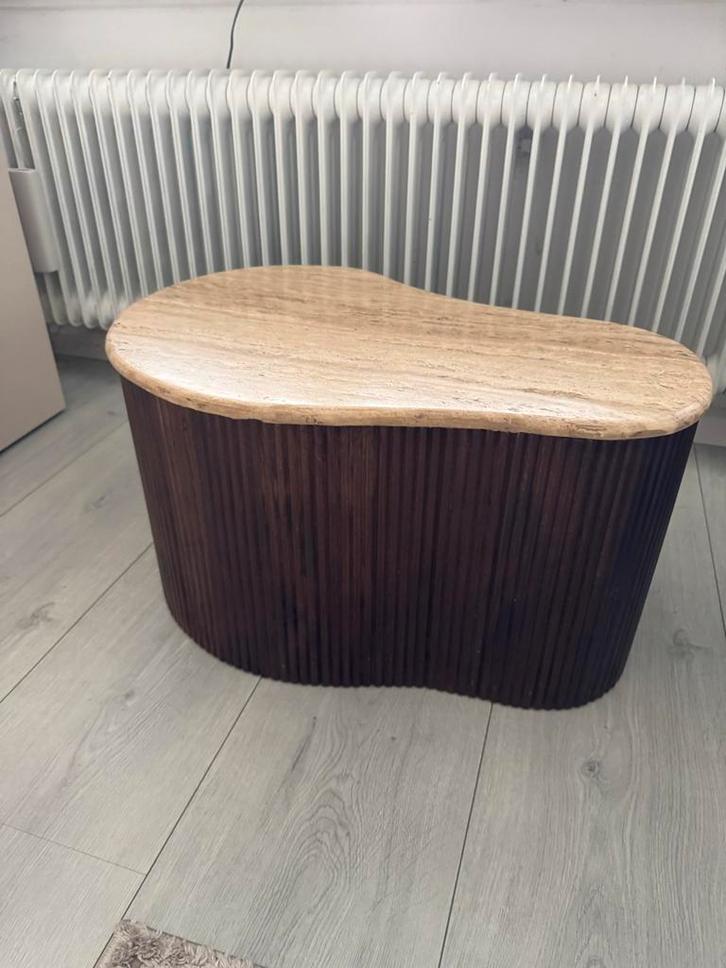 Unieke Salontafel met blad van travertin, Huis en Inrichting, Tafels | Bijzettafels, Gebruikt, Overige vormen, Minder dan 45 cm