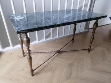 Vintage marmeren salontafel beschikbaar voor biedingen