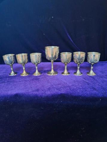 Verzilverde borrelglazen Set van 7 beschikbaar voor biedingen