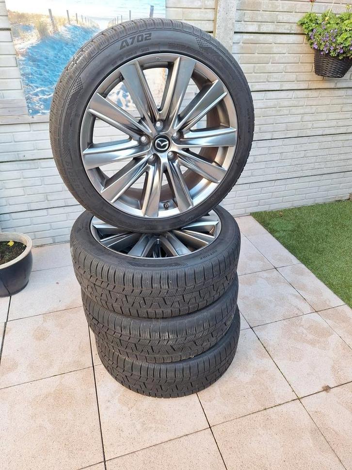 Mazda Velgen met Winterbanden 19"   795 euro, Auto-onderdelen, Banden en Velgen, Banden en Velgen, Winterbanden, 17 inch, 215 mm