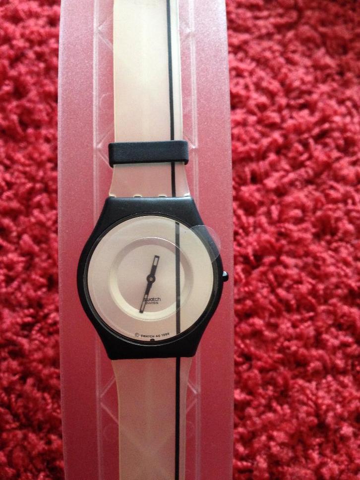 Design Swatch Skins-horloge (SFB101), Verzamelen, Retro, Persoonlijke verzorging, Ophalen of Verzenden