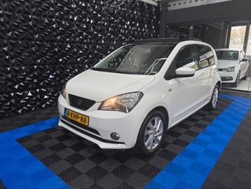 Seat Mii 1.0 2013 Wit - PANO-NAP-AIRCO-CRUISE-PDC-STOELVERWA beschikbaar voor biedingen