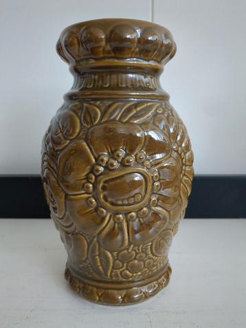 West Germany vaas met bloemmotief  beschikbaar voor biedingen