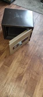 Kluis uchida, Huis en Inrichting, Woonaccessoires | Kisten, Ophalen, Minder dan 50 cm, Gebruikt, Minder dan 50 cm