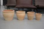 Partij ronde terracotta bloempotten terras €24.50 set van 4, Rond, Nieuw, Tuin, Minder dan 40 cm