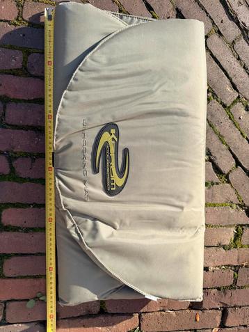 Korum Onthaakmat - Opvouwbaar, 80x55cm beschikbaar voor biedingen