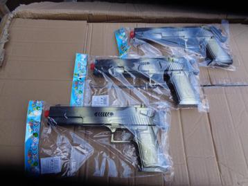 PARTIJ RATELPISTOOL 27cm  beschikbaar voor biedingen