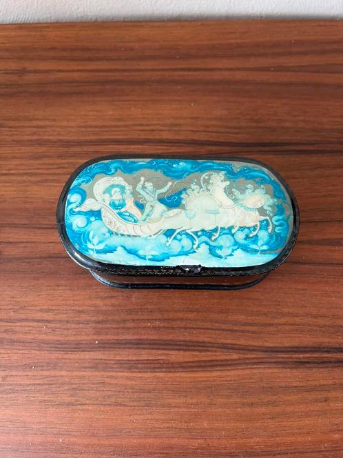 Bijzonder antiek/vintage muziekdoosje juwelendoosje Russisch, Antiek en Kunst, Antiek | Overige Antiek, Ophalen of Verzenden