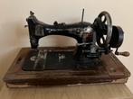 Antieke naaimachine, Antiek en Kunst, Antiek | Naaimachines, Ophalen of Verzenden
