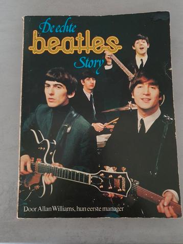 2 Beatles boeken ... kijk en lees de info beschikbaar voor biedingen
