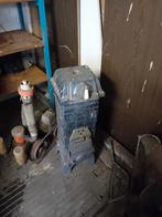 Antiek Houtkacheltje - Charmant en Functioneel, Gebruikt, Houtkachel, Ophalen of Verzenden, Vrijstaand