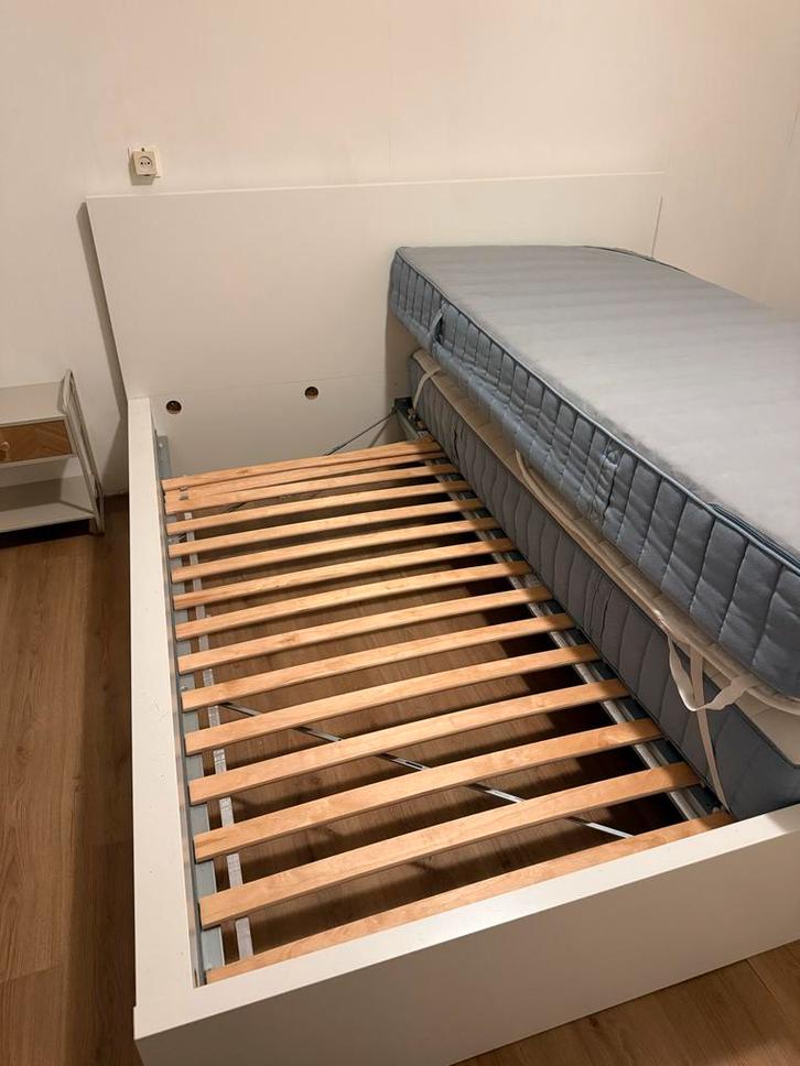 IKEA Malm bedframe - Wit, Huis en Inrichting, Slaapkamer | Bedden, Gebruikt, Tweepersoons, 180 cm, 200 cm, Hout, Wit, Ophalen