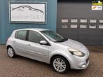 Renault Clio 1.2 TCe Dynamique 5-deurs Clima Navigatie Cruis, Voorwielaandrijving, Gebruikt, Zwart, 4 cilinders