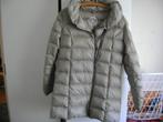 Mooie dames jas KLeur grijs maat m Gewatteerd zgan, Ophalen, Zo goed als nieuw, Maat 38/40 (M), Grijs