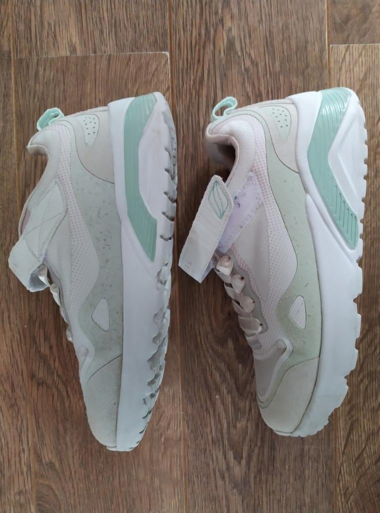 Skechers voor een meisje, in maat 33. In zeer goede staat!, Ophalen of Verzenden, Zo goed als nieuw, Meisje, Schoenen