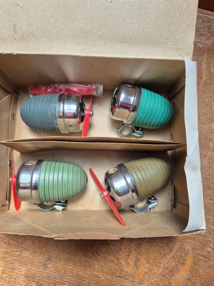 jaren zestig fiets claxons in doos Bicycle air Horn, Fietsen en Brommers, Fietsaccessoires | Overige Fietsaccessoires, Nieuw, Ophalen of Verzenden