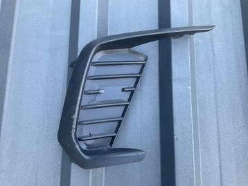 Bumper Mistlamp Grill Opel Crossland 39172241 Rooster 21046 beschikbaar voor biedingen