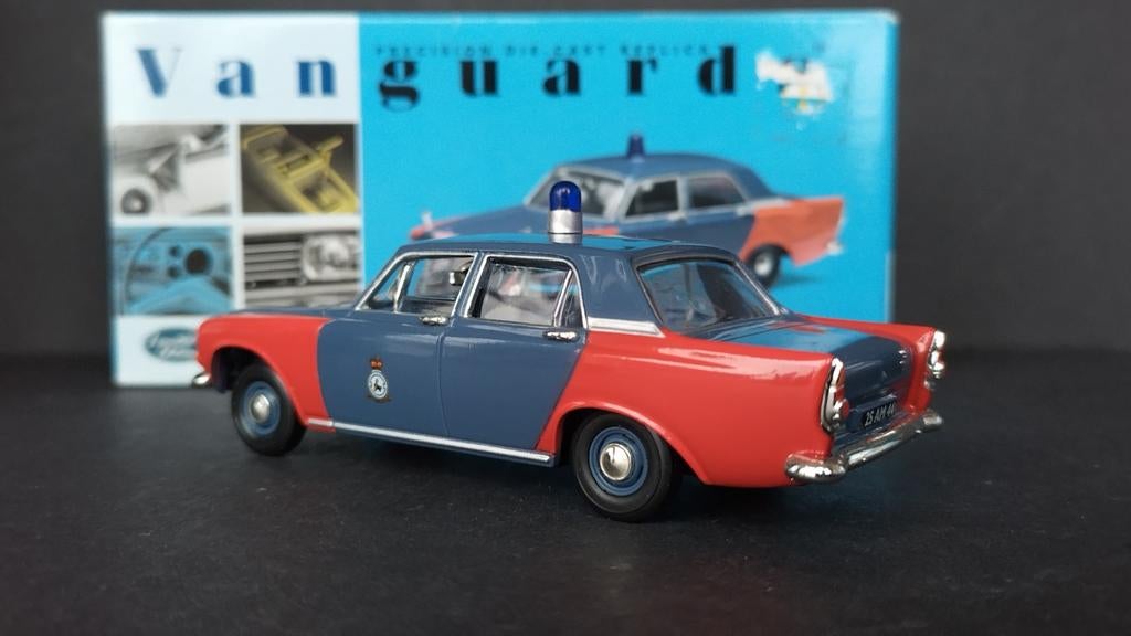 Ford Zephyr 4 mk3 RAF bomb disposal Eod 1:43 Vanguards Pol, Auto, Nieuw, Info@corgiclassics.co.uk, Le19 1rl Leicester uk