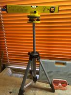 Laser toolkit met accesoires, Doe-het-zelf en Verbouw, Meetapparatuur, Ophalen, Zo goed als nieuw