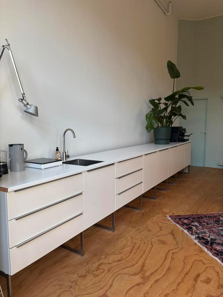 Pantry/keuken/dressoir, Huis en Inrichting, Keuken | Complete keukens, Zo goed als nieuw, Enkelwandige keuken, Wit, Graniet of Steen