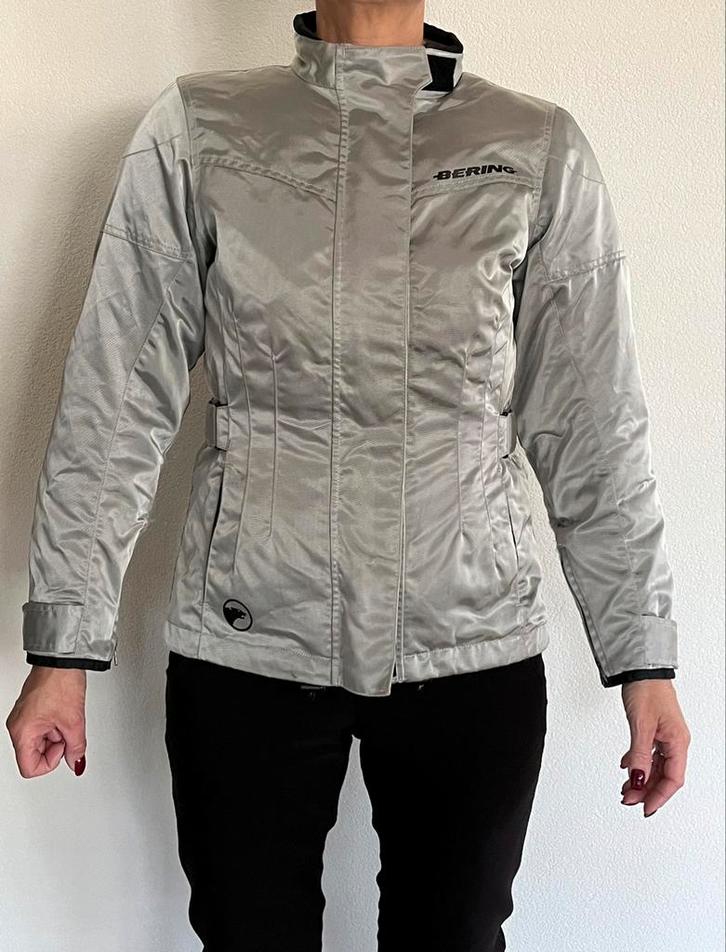 Dames motorjas merk Bering, maat T1 (34/36), Motoren, Kleding | Motorkleding, Jas | textiel, Dames, Tweedehands, Ophalen of Verzenden