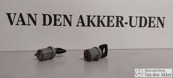 Slotcilinder  met  1 sleutel Mercedes Benz A123 462 03 79  beschikbaar voor biedingen