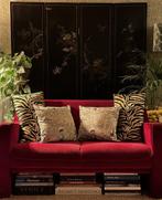 Rode bank ribstof, Huis en Inrichting, Banken | Bankstellen, Ophalen, Tweepersoons, 75 tot 100 cm, Zo goed als nieuw