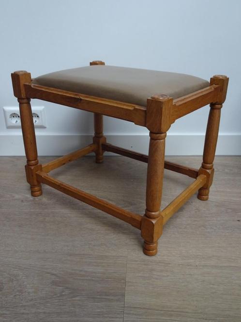 Vintage poef / voetenbankje / kruk, Huis en Inrichting, Banken | Voetenbanken en Poefen, Gebruikt, Minder dan 50 cm, 50 tot 75 cm